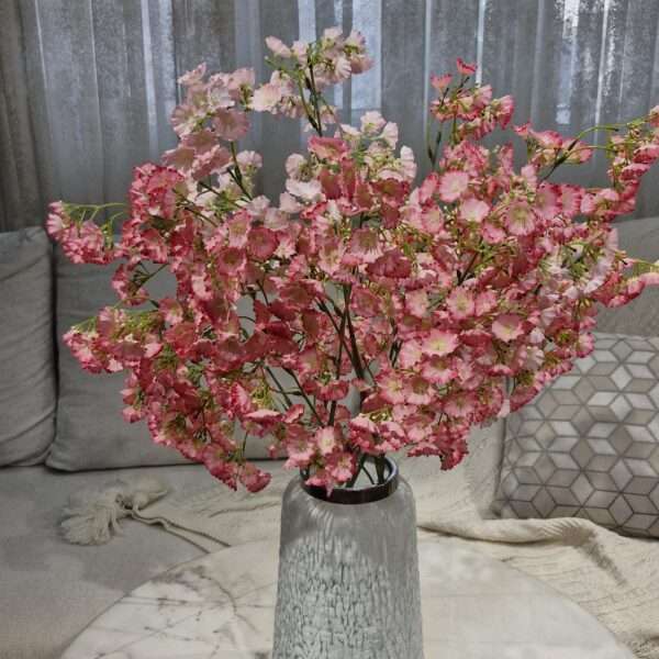 شاخه شکوفه ریز